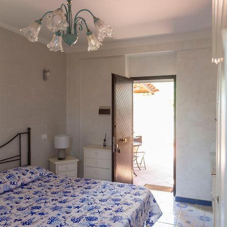 B&B Appartamenti L'Anfora Сперлонга Екстериор снимка