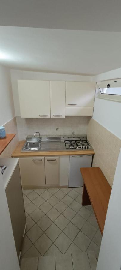 B&B Appartamenti L'Anfora Сперлонга Екстериор снимка