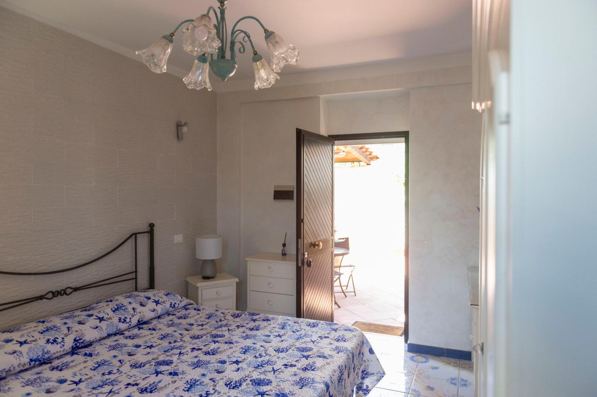 B&B Appartamenti L'Anfora Сперлонга Екстериор снимка