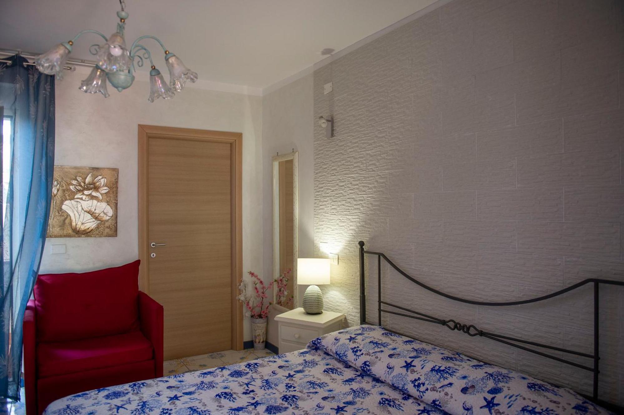 B&B Appartamenti L'Anfora Сперлонга Екстериор снимка